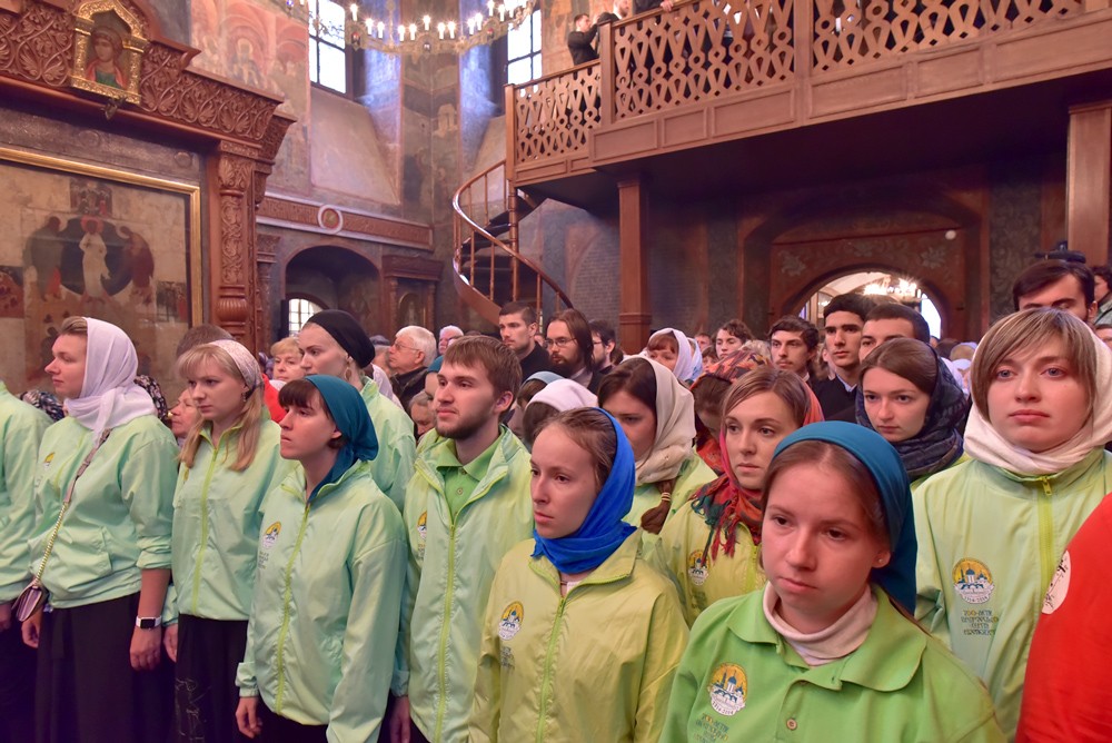 Патриаршее богослужение в московском Сретенском монастыре. Фото: Анатолий Горяинов / Православие.Ru