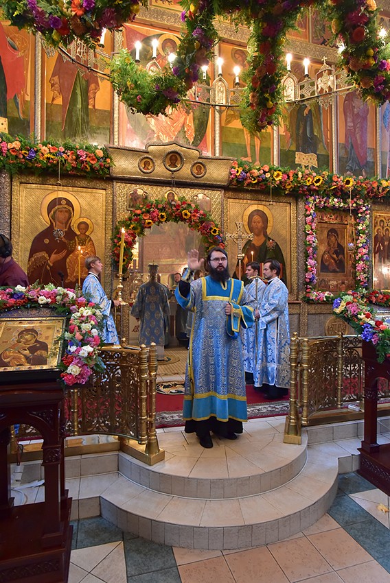 Патриаршее богослужение в московском Сретенском монастыре. Фото: Анатолий Горяинов / Православие.Ru