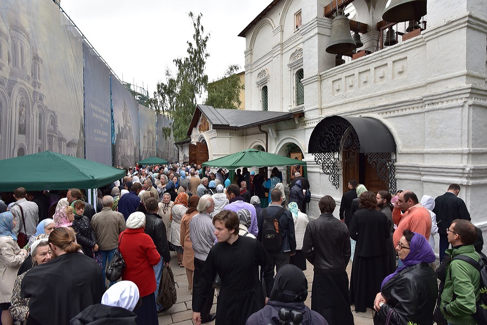 Патриаршее богослужение в московском Сретенском монастыре. Фото: Анатолий Горяинов / Православие.Ru