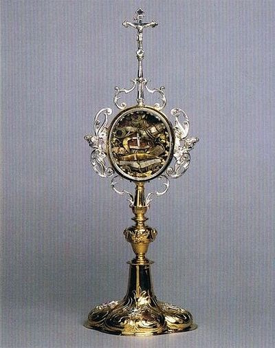Крест-реликварий в церкви «Санкт-Мария Талькирхен»