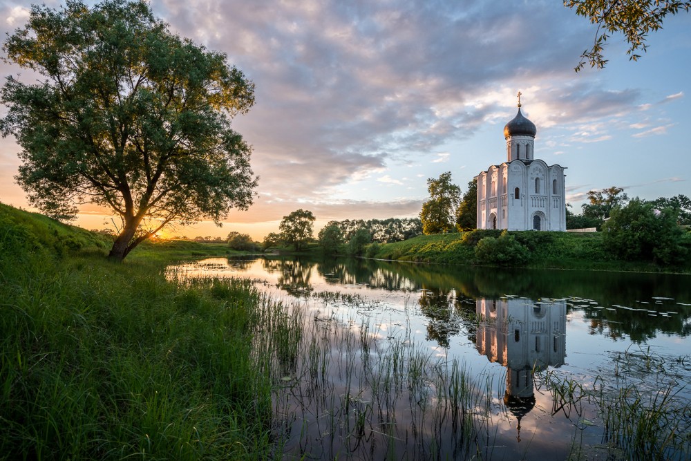 The Church of the Protection on the Nerl River celebrates it 850th anniversary!. Church of the Protection on the Nerl Photo: Tatiana Belyakova | mistral_t.photosight.ru
