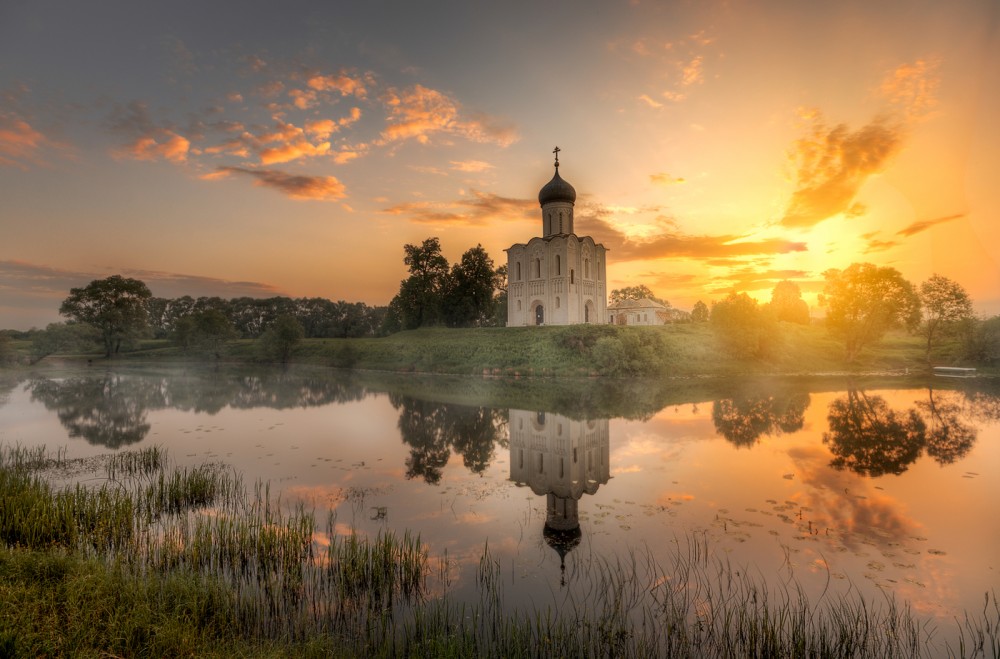 The Church of the Protection on the Nerl River celebrates it 850th anniversary!. Church of the Protection on the Nerl Photo: Edward Gorgeyev | egord.photosight.ru