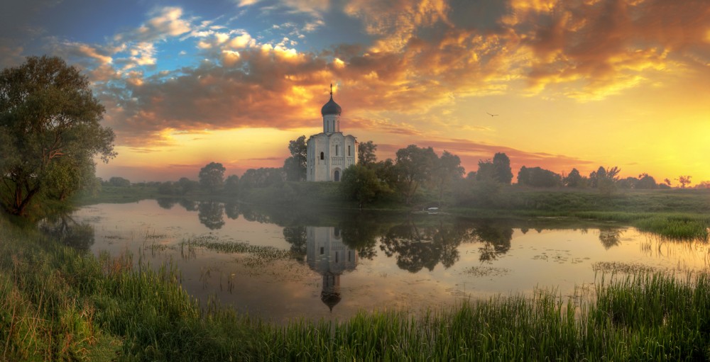 The Church of the Protection on the Nerl River celebrates it 850th anniversary!. Church of the Protection on the Nerl Photo: Edward Gorgeyev | egord.photosight.ru