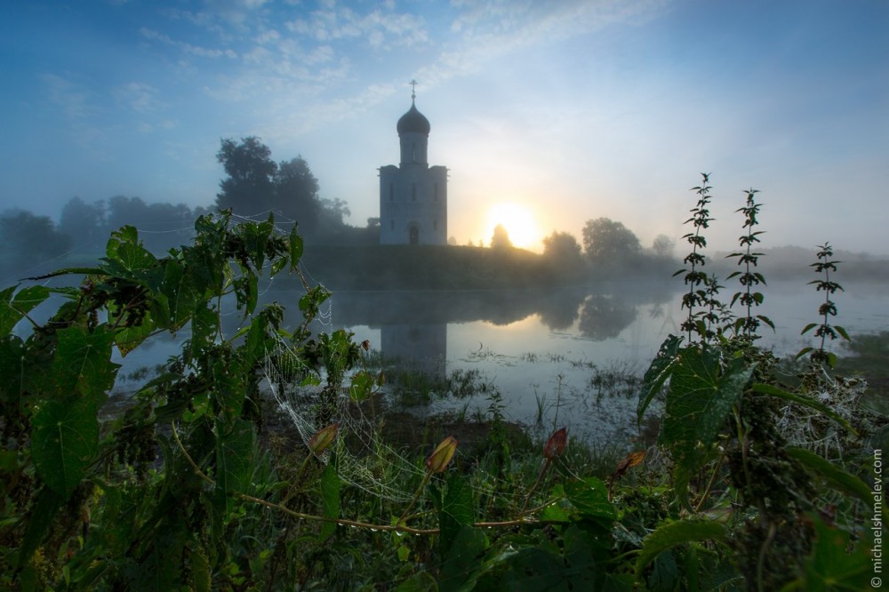 The Church of the Protection on the Nerl River celebrates it 850th anniversary!. Church of the Protection on the Nerl Photo: Mikhail Shmelev | michaelshmelev.com