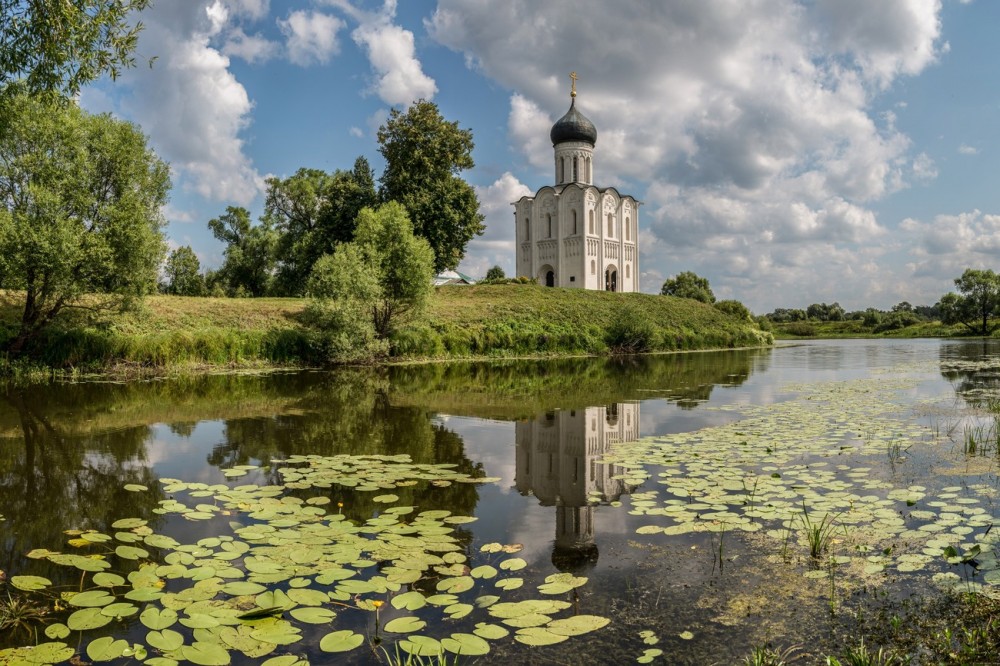 The Church of the Protection on the Nerl River celebrates it 850th anniversary!. Church of the Protection on the Nerl Photo: Tatiana Belyakova | mistral_t.photosight.ru