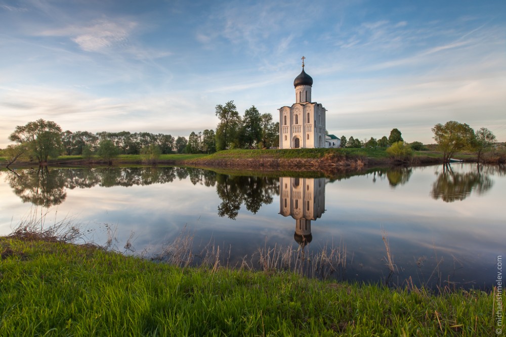 The Church of the Protection on the Nerl River celebrates it 850th anniversary!.  Church of the Protection on the Nerl  Photo: Mikhail Shmelev | michaelshmelev.com