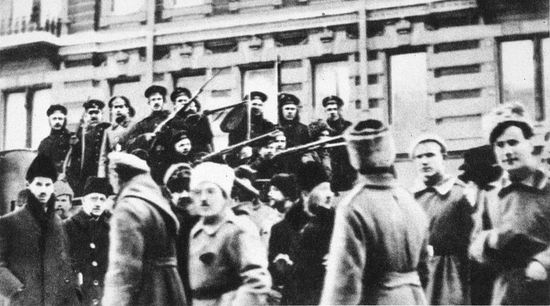 Sailors of cruiser Avrora crew during the 1917 Revolution in Russia. / RIA Novosti