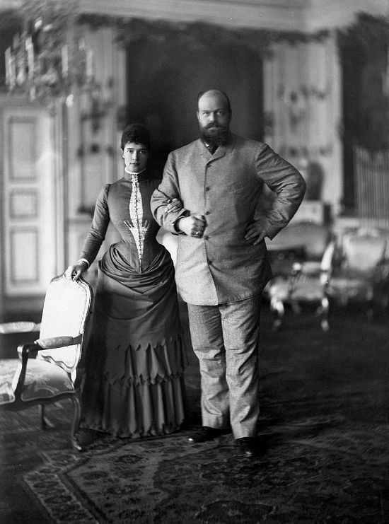 Danish born Czarina Maria Feodorovna and Czar Alexander III of Russia pose at Fredensborg Palace north of Copenhagen in 1893 (AFP Photo/)