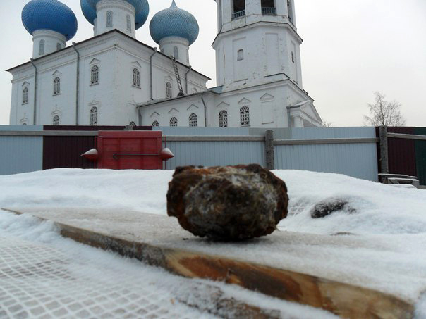 Архангельская область: у храма нашли чудом неразорвавшуюся гранату