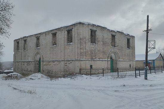 Покровский храм XIX века, разрушенный в советские годы. До войны планировалось его восстановление