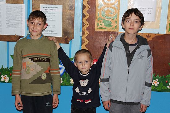 Дечаци-избеглице из Украјине