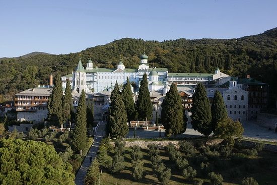 Русский на Афоне Пантелеимонов монастырь