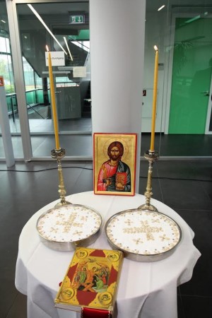 The kollyva prepared by the Greek Orthodox Parish of the Dormition of the Mother of God, Lauf, Bavaria.