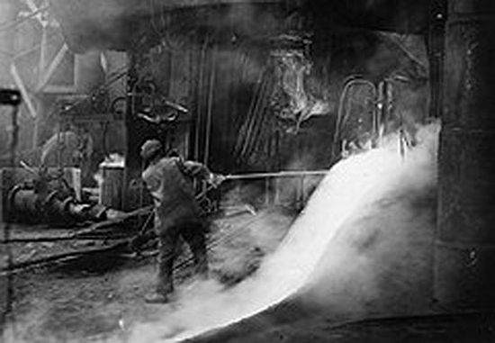 На металургическом заводе в Мариуполе