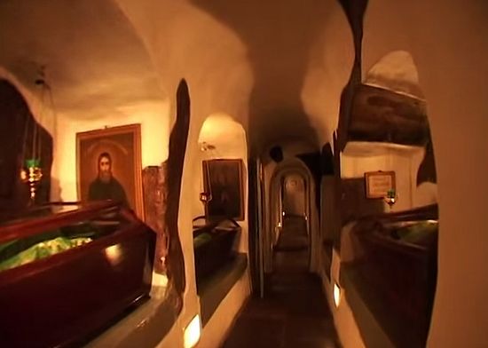 Пещеры Киево-Печерской Лавры