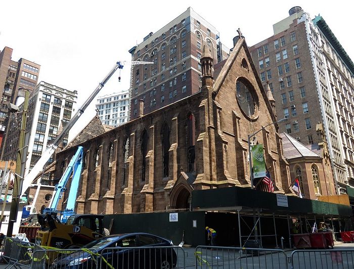 Serbian Orthodox Cathedral of St. Sava at 15 West 25th Street. Looking northeast. Photos by the author, dated May 26 unless noted otherwise.