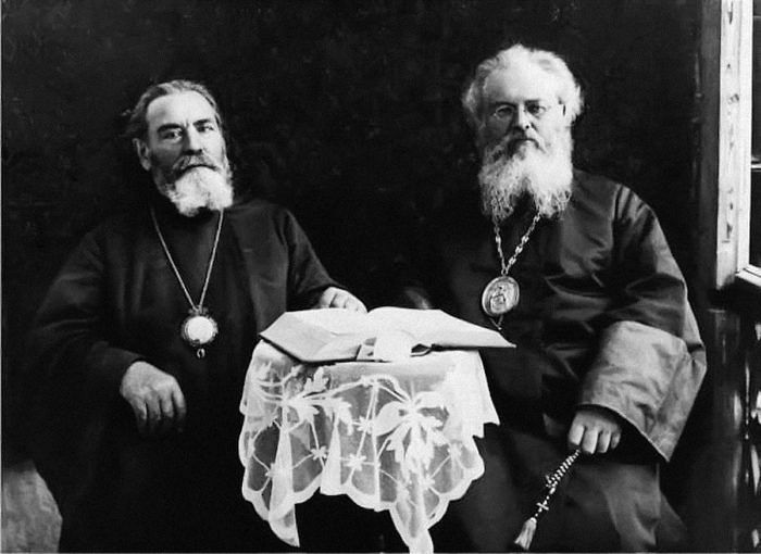 Митрополит Арсений (Стадницкий) и епископ Лука (Войно-Ясенецкий). Ташкент, 1928