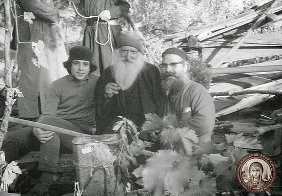 Преподобни Пајсије Светогорац и руски атонски старац Тихон (Голенков), 1966. г.
