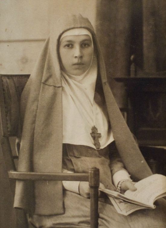Крестовая сестра Евдокия Сухобокова. 1910-е годы. Фото из музея Марфо-Мариинской Обители милосердия.