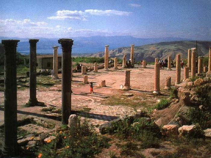 Развалины Гадарина