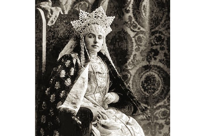 Княгиня Надежда Васильевна Барятинская в русском платье, статс-дама двора императора Александра III 1903