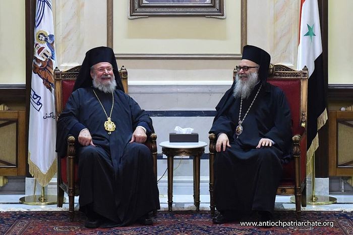 Архиепископ Кипрский Хризостом (слева) и Патриарх Антиохийский Иоанн Х