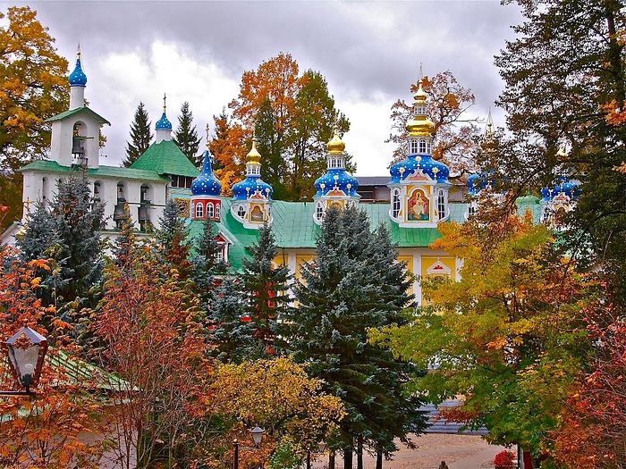 Псково-Печерский монастырь. Храм Успения Пресвятой Богородицы