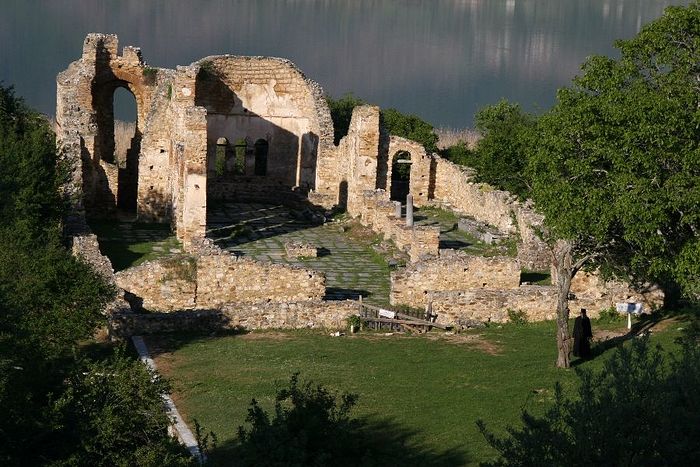 Церковь Святого Ахиллия в Преспе, перед которой князь Владимир убит