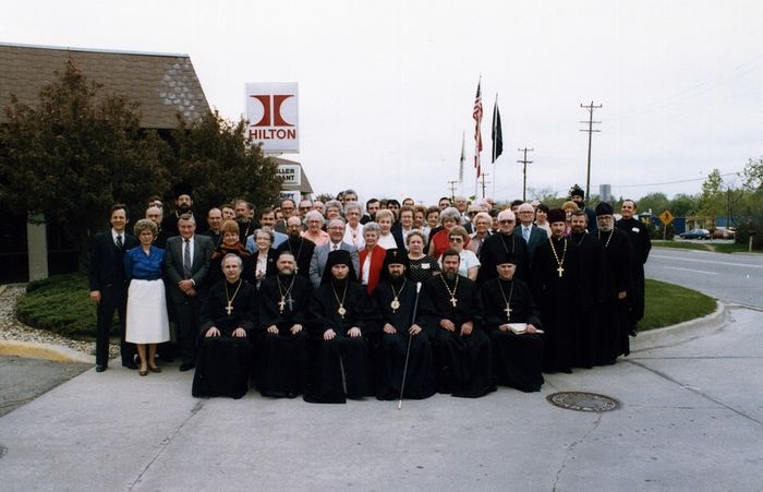Владыка Климент с православными прихожанами и духовенством Детройта, 1984 г.