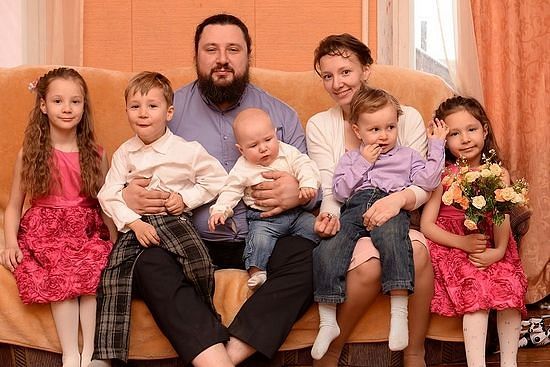 New children's ombudsman Anna Kuznetsova with her family