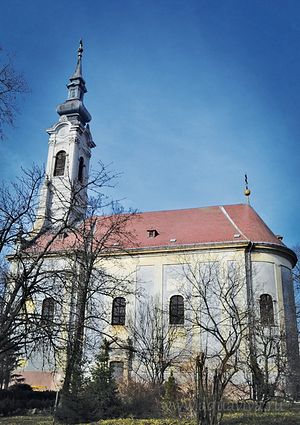Храм Святой Троицы в Мишкольце известен своим большим иконостасом