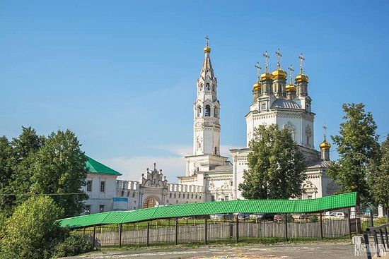 The Trinity Cathedral. Photo: http://russia-insider.com/