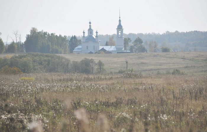 Церковь св. Николая в деревне Ламаниха. Фотография Ольги Толстиковой