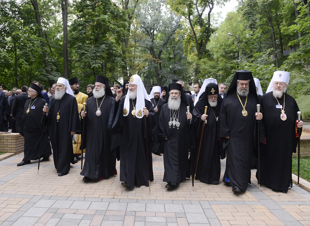 His Holiness Patriarch Kirill's 70th birthday.  1025th anniversary of the Baptism of Rus. With primates and representatives of Local Orthodox Churches before the Moleben on Vladimir Hill in Kiev. July 27, 2013. 