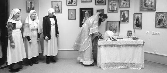 Photo: http://catalogueofstelisabethconvent.blogspot.ru/