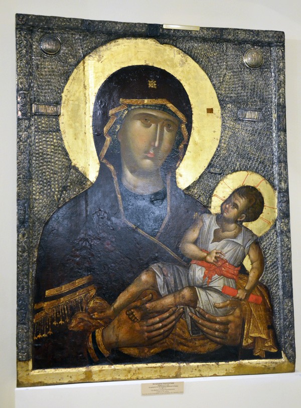 Icon of the Mother of God, “The Saver of Souls” (Psychosostria). Mid 14th c.