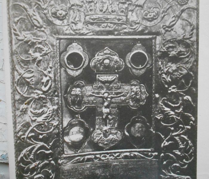 Фото креста-мощевика, хранившегося в аркадакском храме