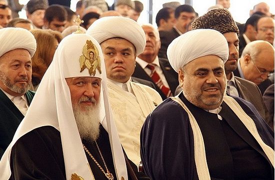 Патриарх Кирил и Пашазаде Аллахшукюр Источник фотографии: minval.az
