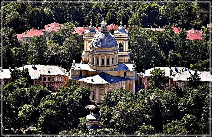 Свято-Троицкий собор Александро-Невской Лавры, фото: lavra.spb.ru