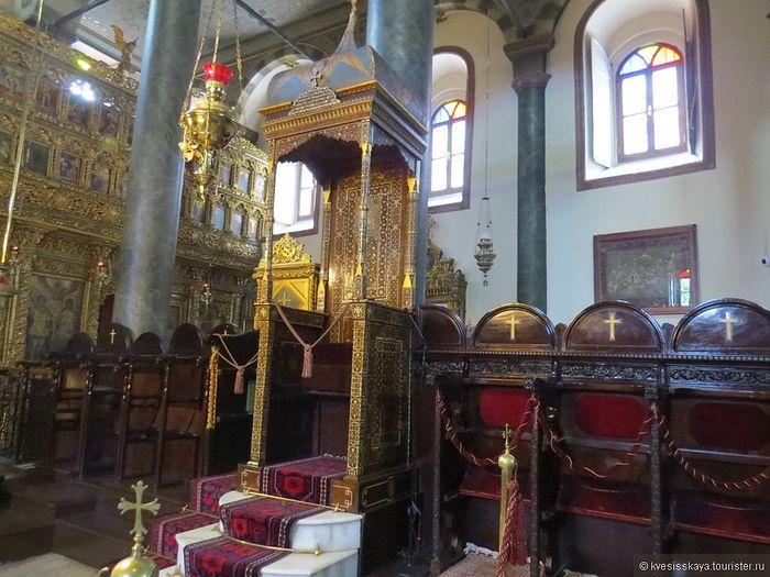 The patriarchal throne. The Patriarchal Church of St. George, Istanbul. Photo: kvesisskaya.tourister.ru
