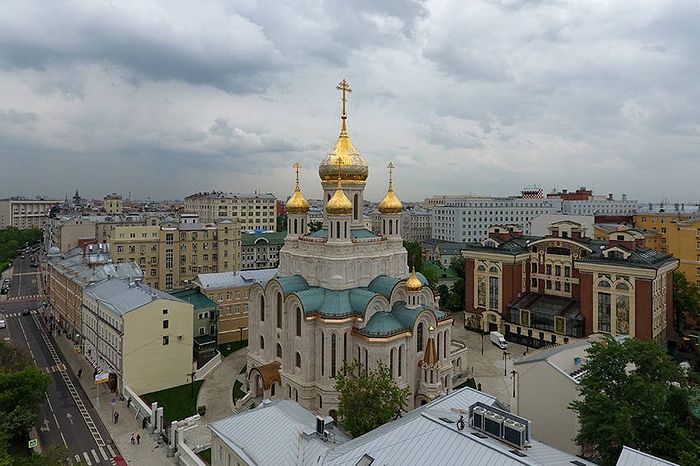 Новый собор в Сретенском монастыре построен за скромную по современным строительным размахам цену. Фото: Сергей Михеев/ РГ