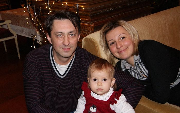 Игорь и Ирина Продановы с одной из дочерей