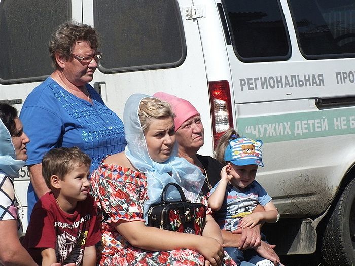 Жители села Барлак. Фото : Алексей Михеев 
