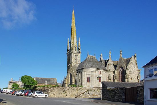 The Church of St. Suliau (Tysilio) in Sizun, Brittany (source - Patrimoine-de-france.com)