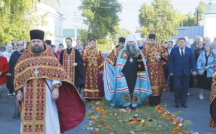 Арзамас, 2017 год. Встреча ковчега с частицами мощей новомучеников Церкви Русской