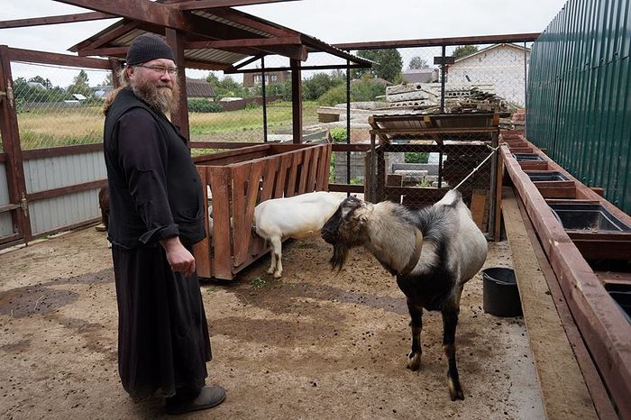 Послушник Олег