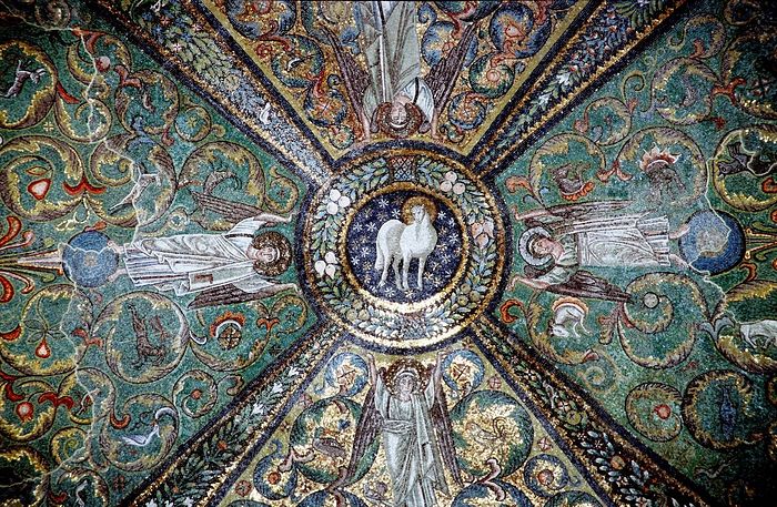 Lamb of God mosaic in presbytery of Basilica of San Vitale. Ravenna, Italy. Photo: ruicon.ru