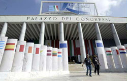 Дворец конгрессов в Риме ожидает участников Межправительственной конференции ЕС. Фото: AFP/Vincenzo Pinto