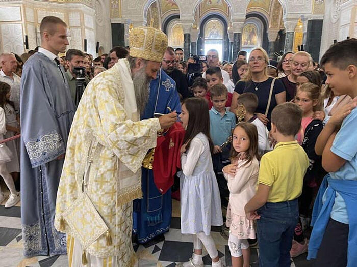 Сербский Патриарх благословил школьников и студентов в новом учебном году