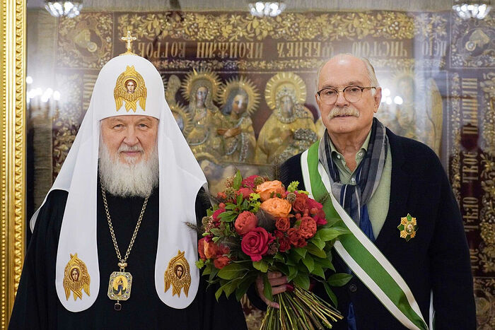 Предстоятель Русской Православной Церкви наградил Никиту Михалкова орденом преподобного Серафима Саровского